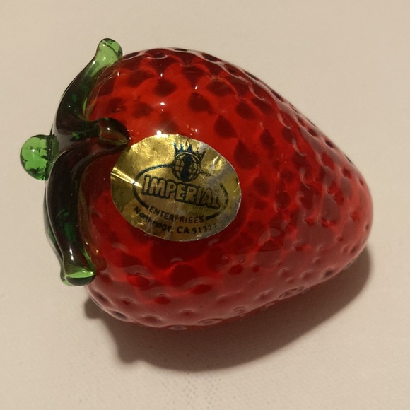 Strawberry Hand Blown Glass Imperial Enterprises Glass Fruit - Picture 2 of 3